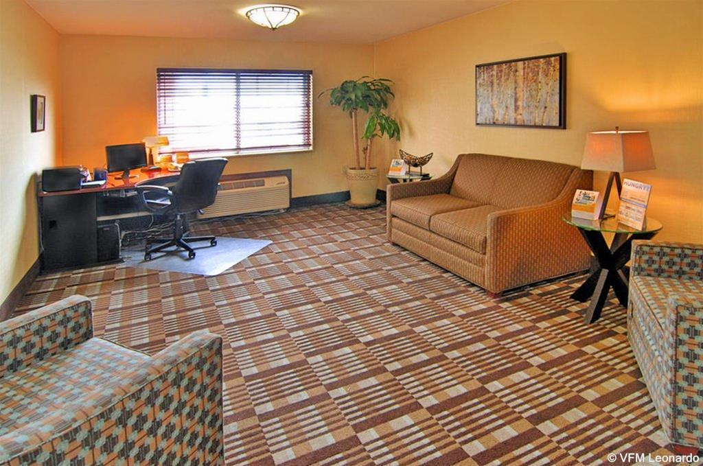 Comfort Inn Red Horse Фредерик Экстерьер фото