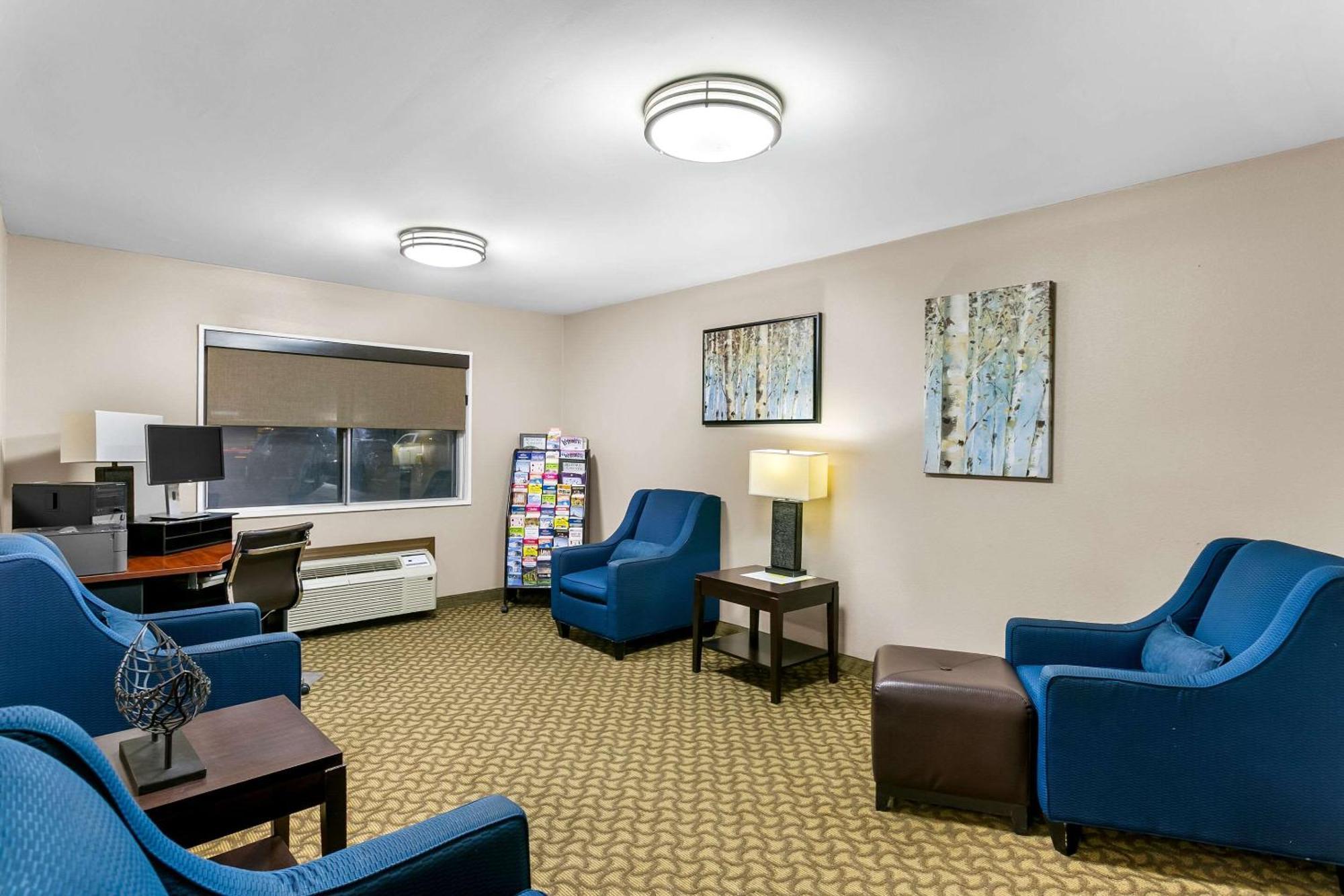 Comfort Inn Red Horse Фредерик Экстерьер фото