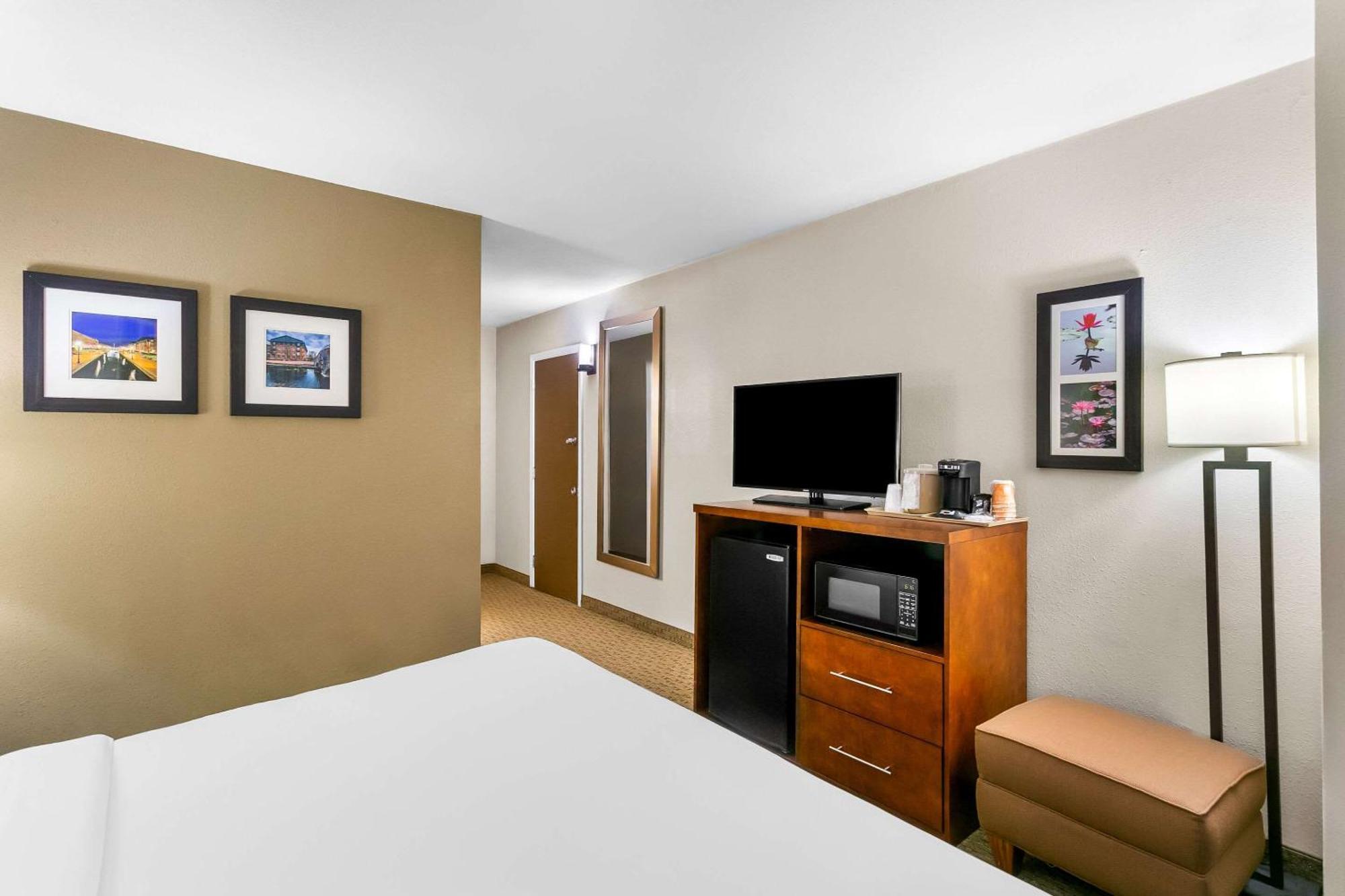 Comfort Inn Red Horse Фредерик Экстерьер фото